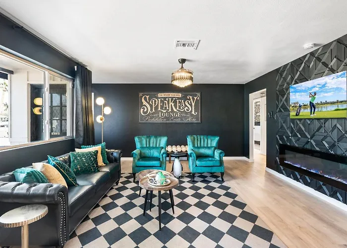 1920s Speakeasy, Cooled Pool, Games, 5min Old Town * Scottsdale
