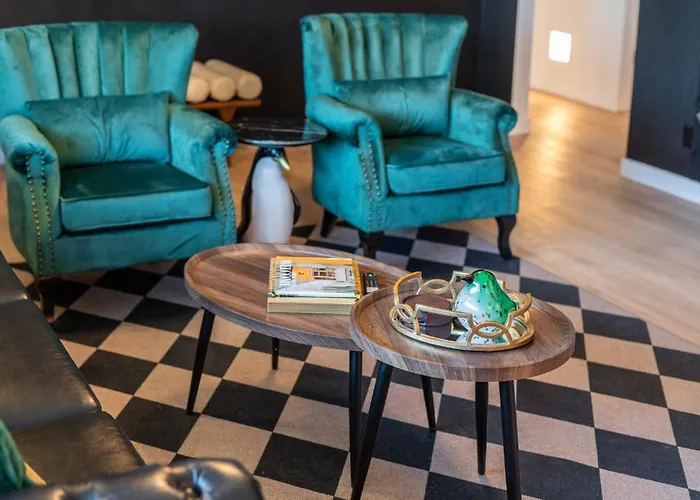 1920s Speakeasy, Cooled Pool, Games, 5min Old Town