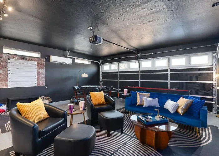 1920s Speakeasy, Cooled Pool, Games, 5min Old Town