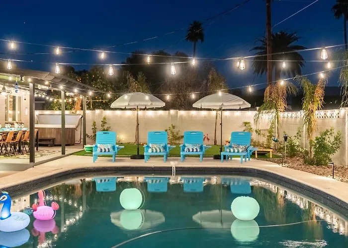 1920s Speakeasy, Cooled Pool, Games, 5min Old Town